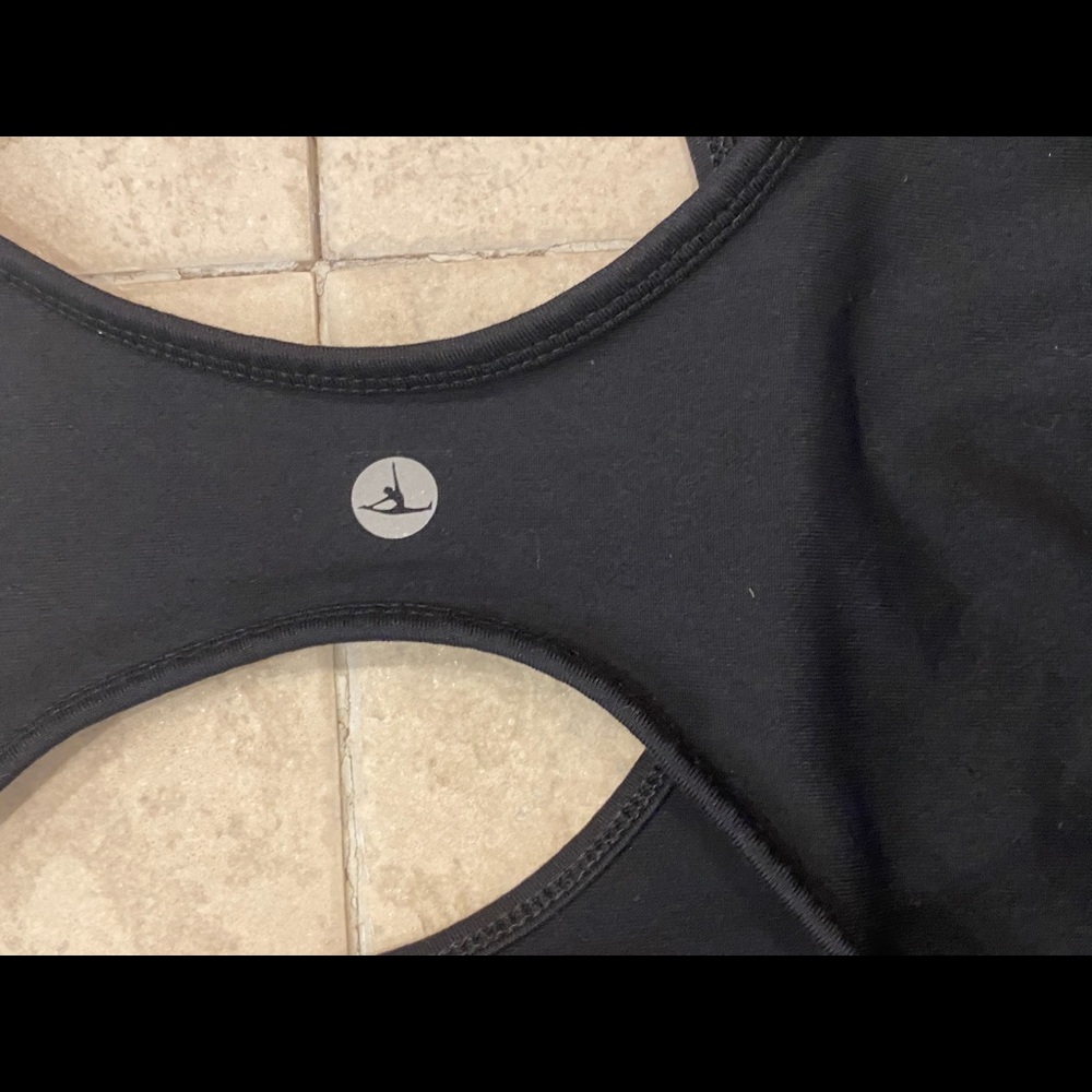 90 Degree Tank. XS. NWT. - Picture 4 of 6